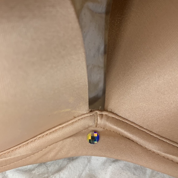 Victoria’s Secret beige strapless bra - Picture 7 of 7
